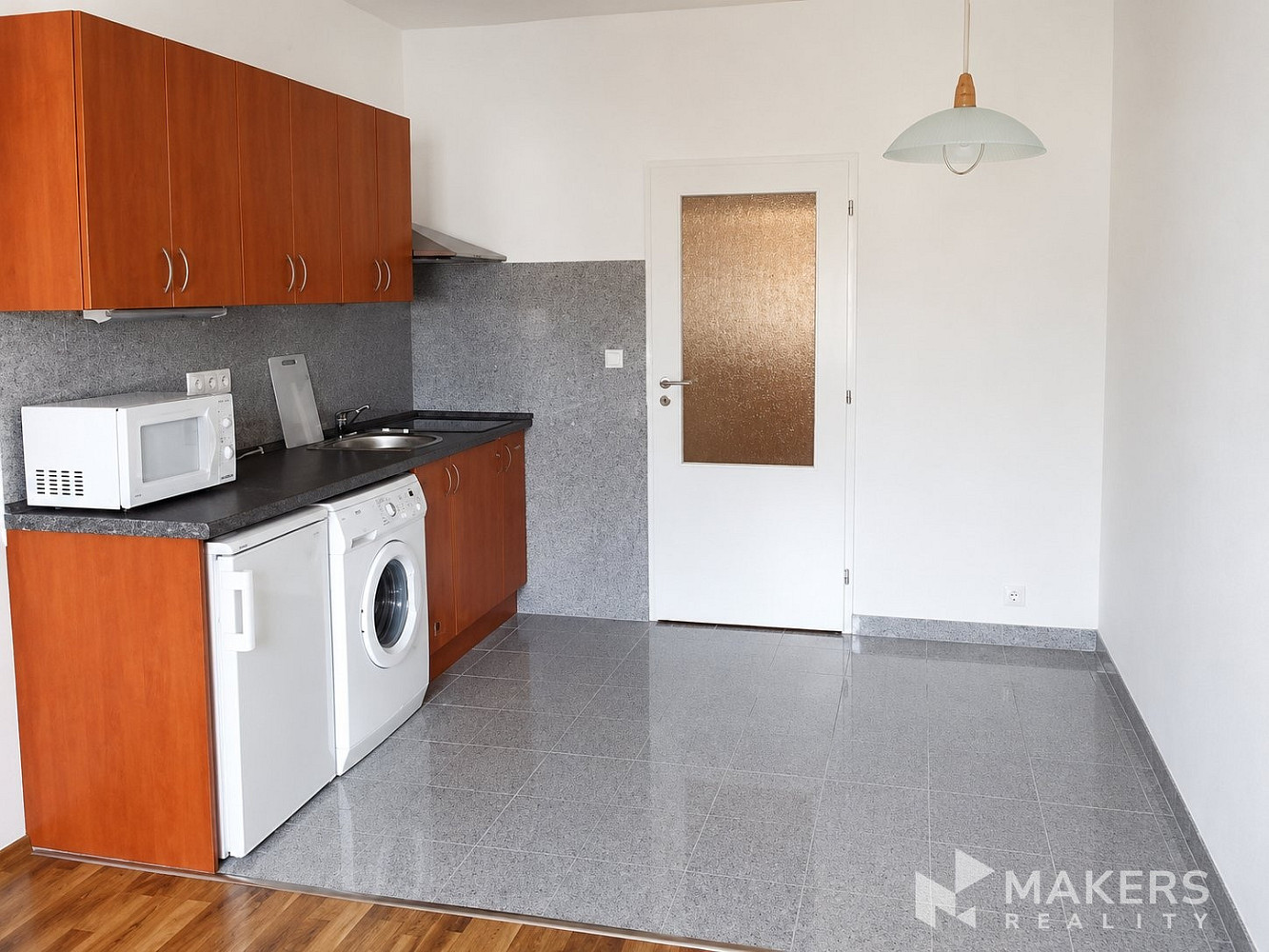 Pronájem bytu 1+kk 23 m², Praha