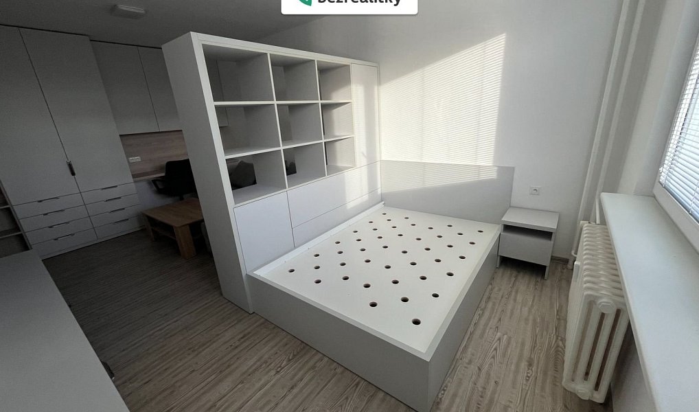Prodej bytu 1+1 40 m², Hradec Králové – náhled fotky 2