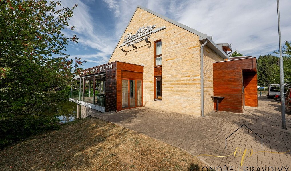 Prodej stavebního pozemku 1 601 m², Statenice – náhled fotky 19