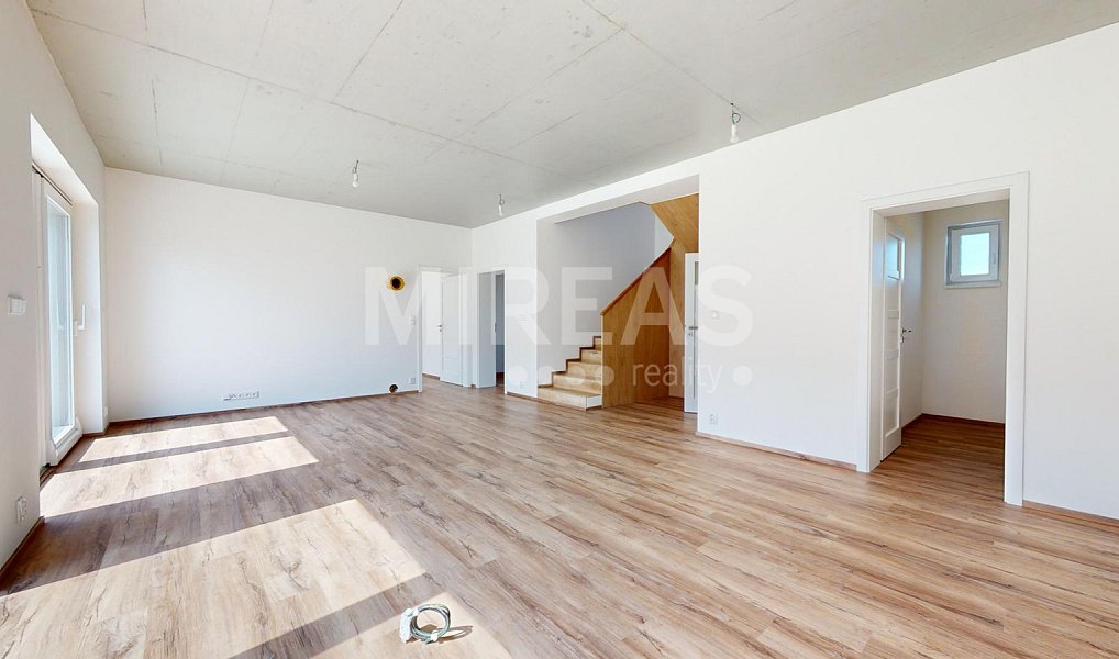 Prodej domu 133 m² s pozemkem 440 m², Dvory – náhled fotky 17