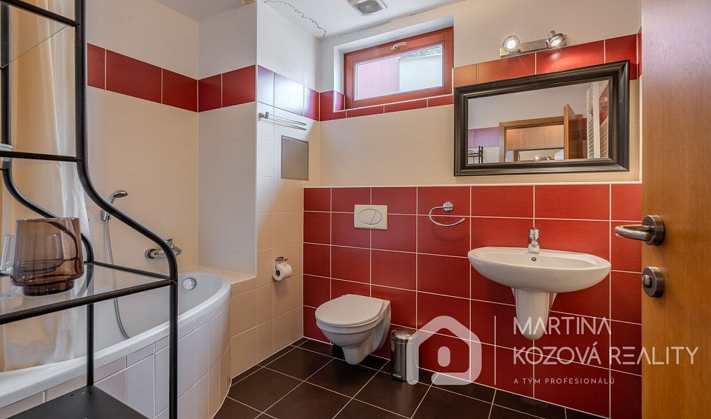 Prodej bytu 4+1 139 m², Praha – náhled fotky 27