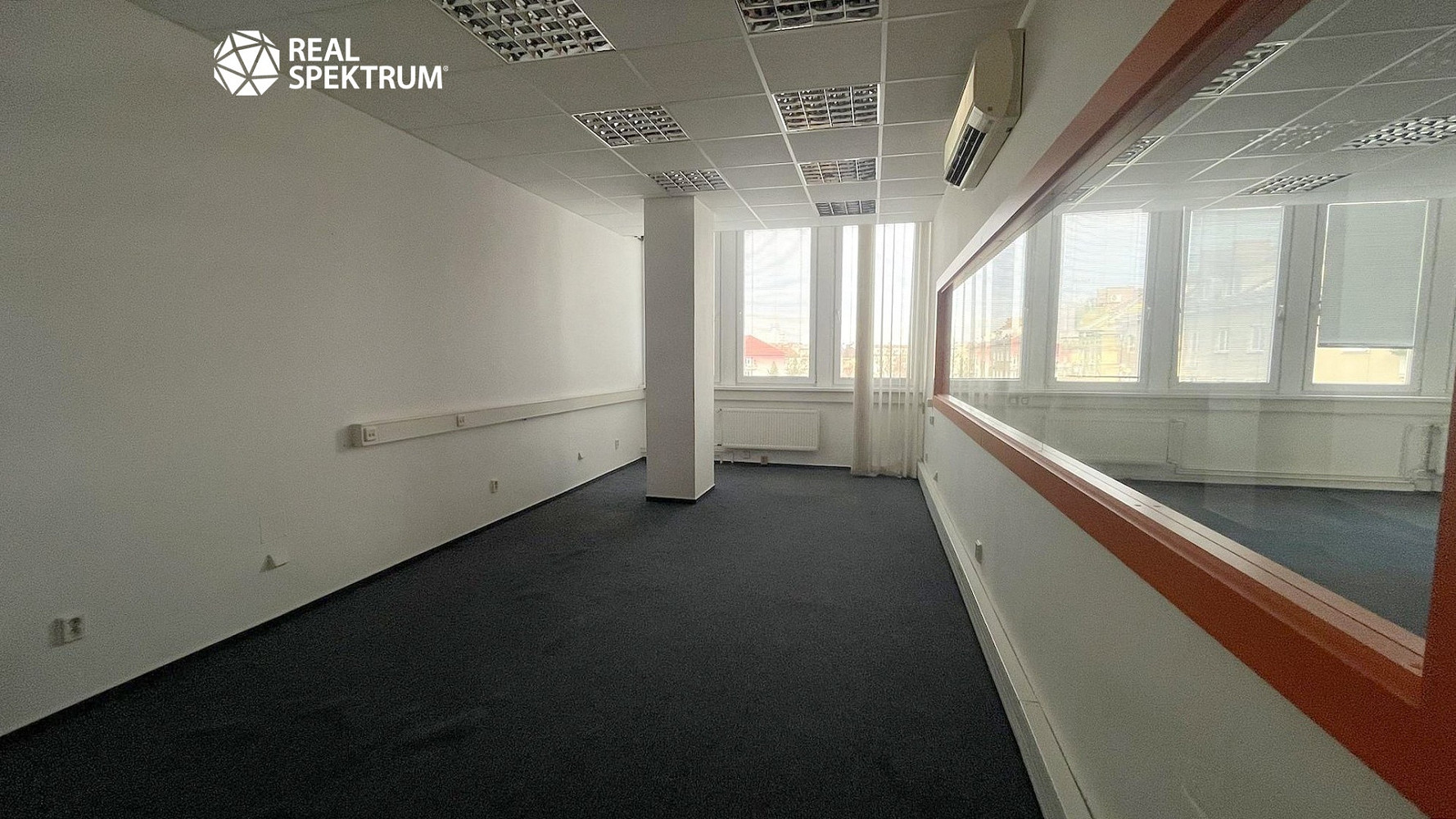 Pronájem kanceláře 470 m² – fotografie 3