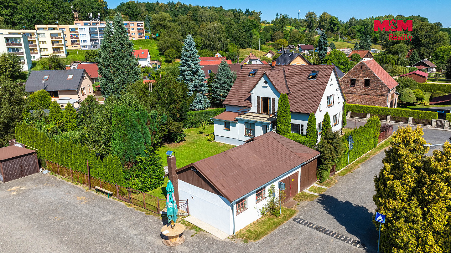 Prodej domu 180 m² s pozemkem 641 m² – fotografie 2