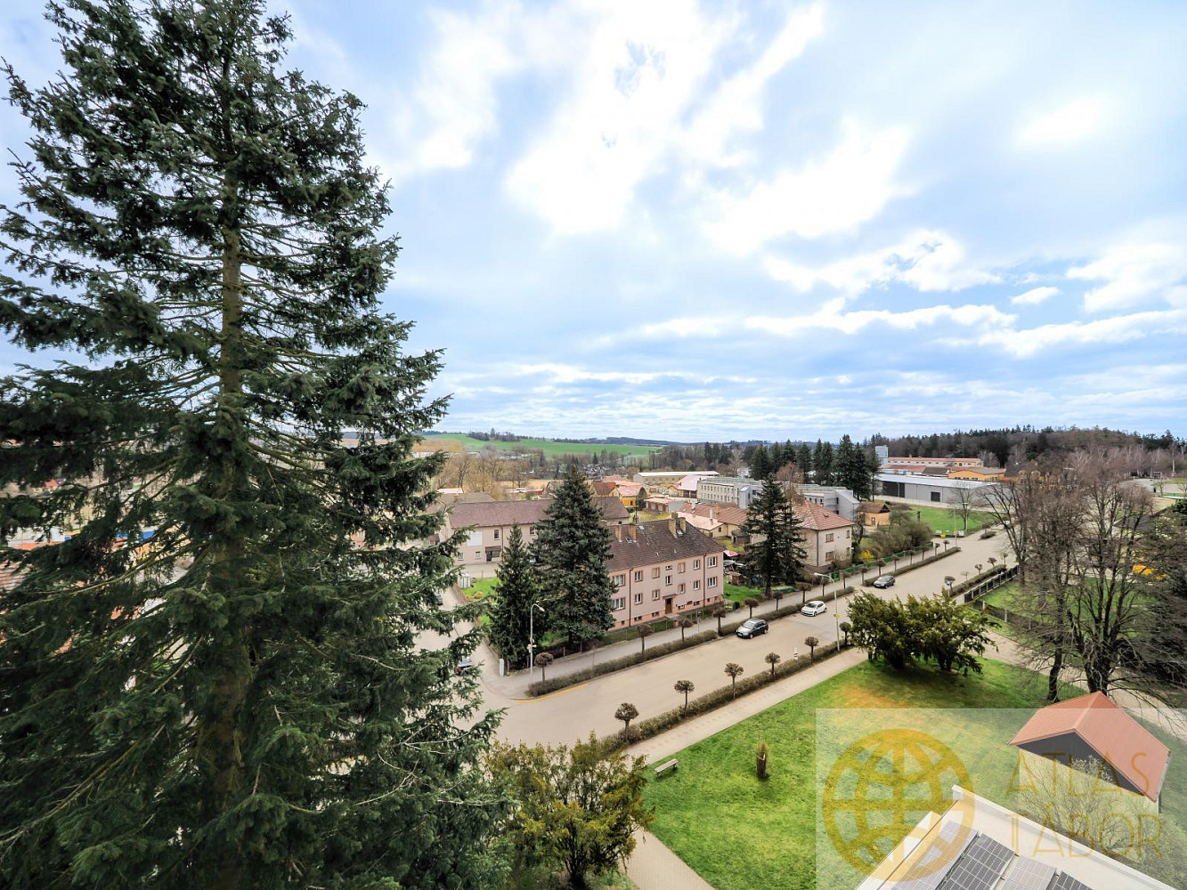 Prodej bytu 3+1 65 m² – pohled 2