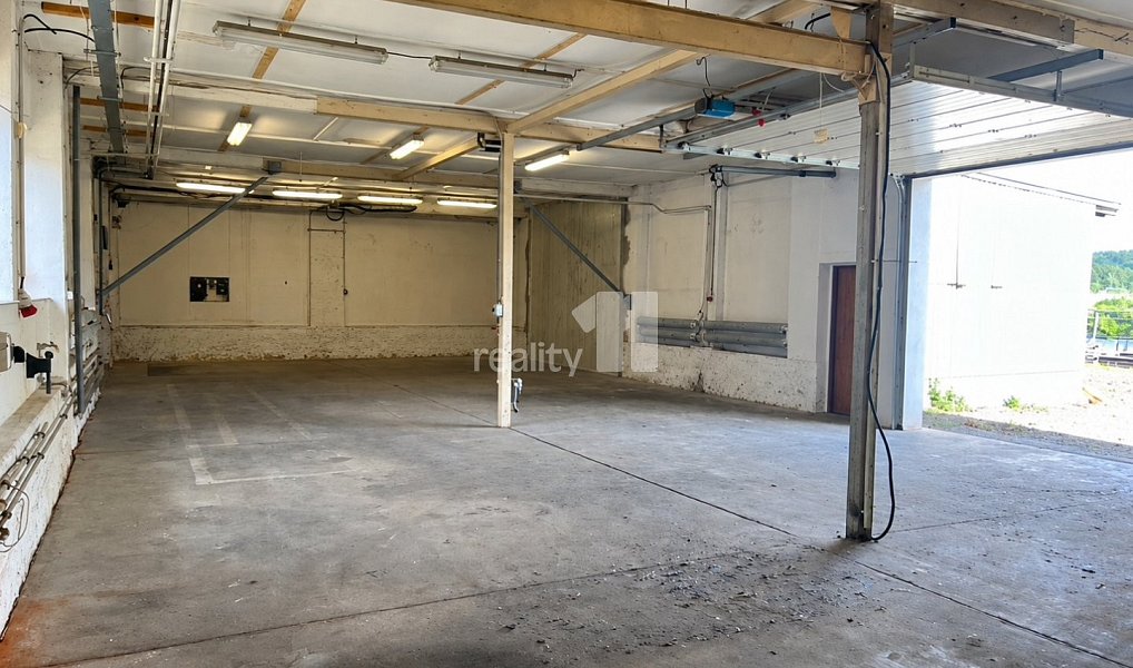 Pronájem výrobních prostor 191 m², Svojkovice – náhled fotky 4