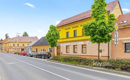 Prodej domu 471 m² s pozemkem 427 m², Žižkovo náměstí, Nové Strašecí, okres Rakovník