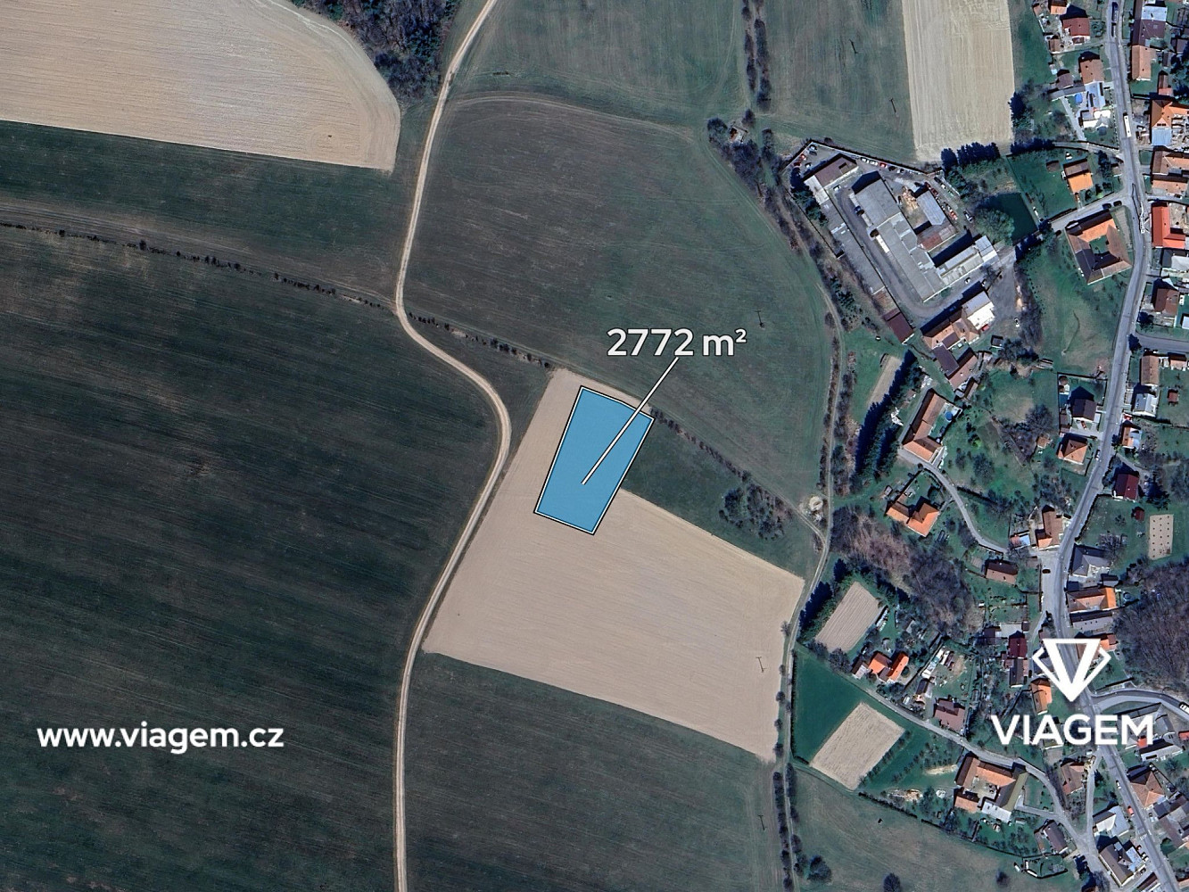 Pole 2 772 m² – pohled 2