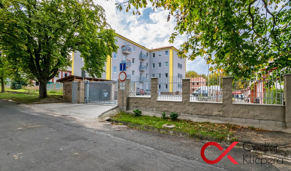 Pronájem bytu 2+kk 44 m², Milovice – náhled fotky 20