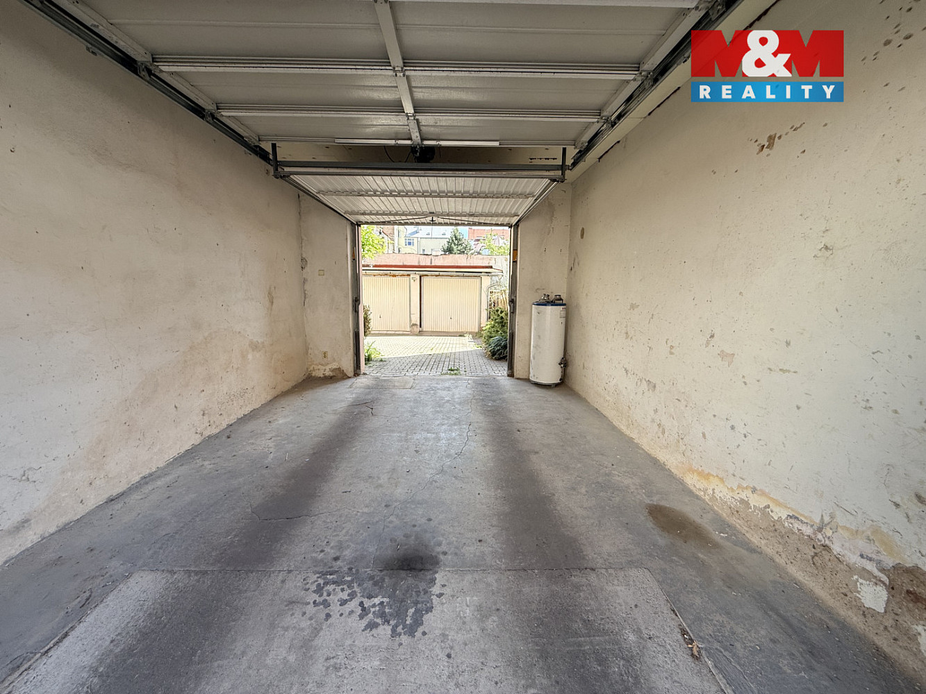 Pronájem parkovacího stání, 16 m2, pardubice, ul. teplého — photo 3