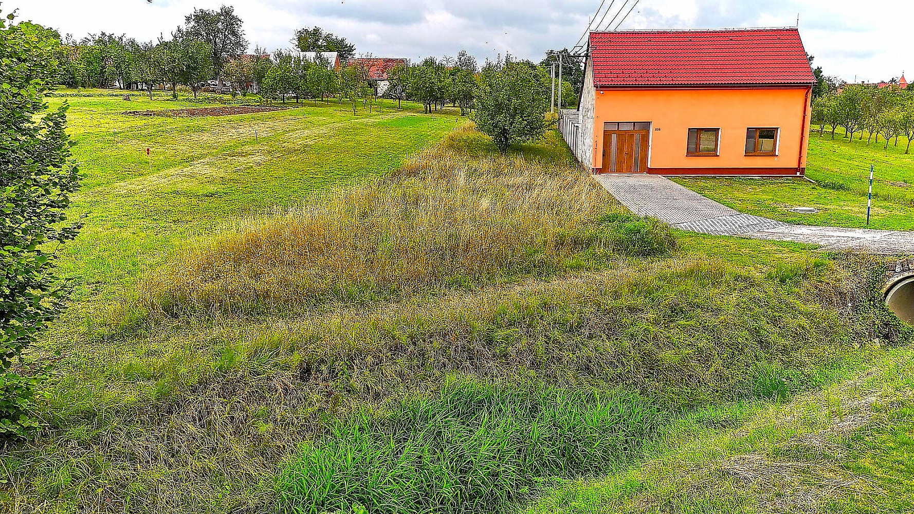 Prodej stavebního pozemku 1 325 m² – fotografie 2