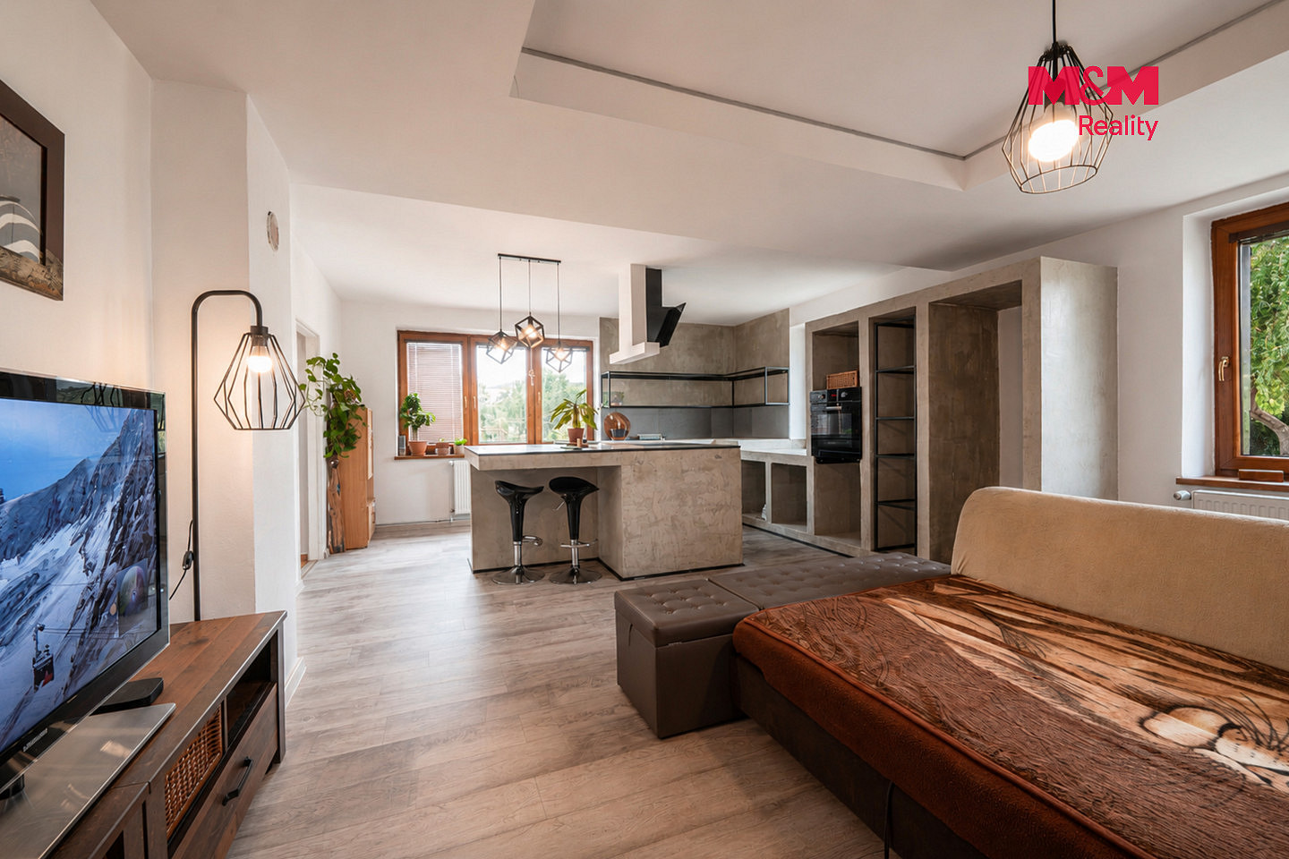Prodej domu 260 m² s pozemkem 1 024 m² – fotografie 3