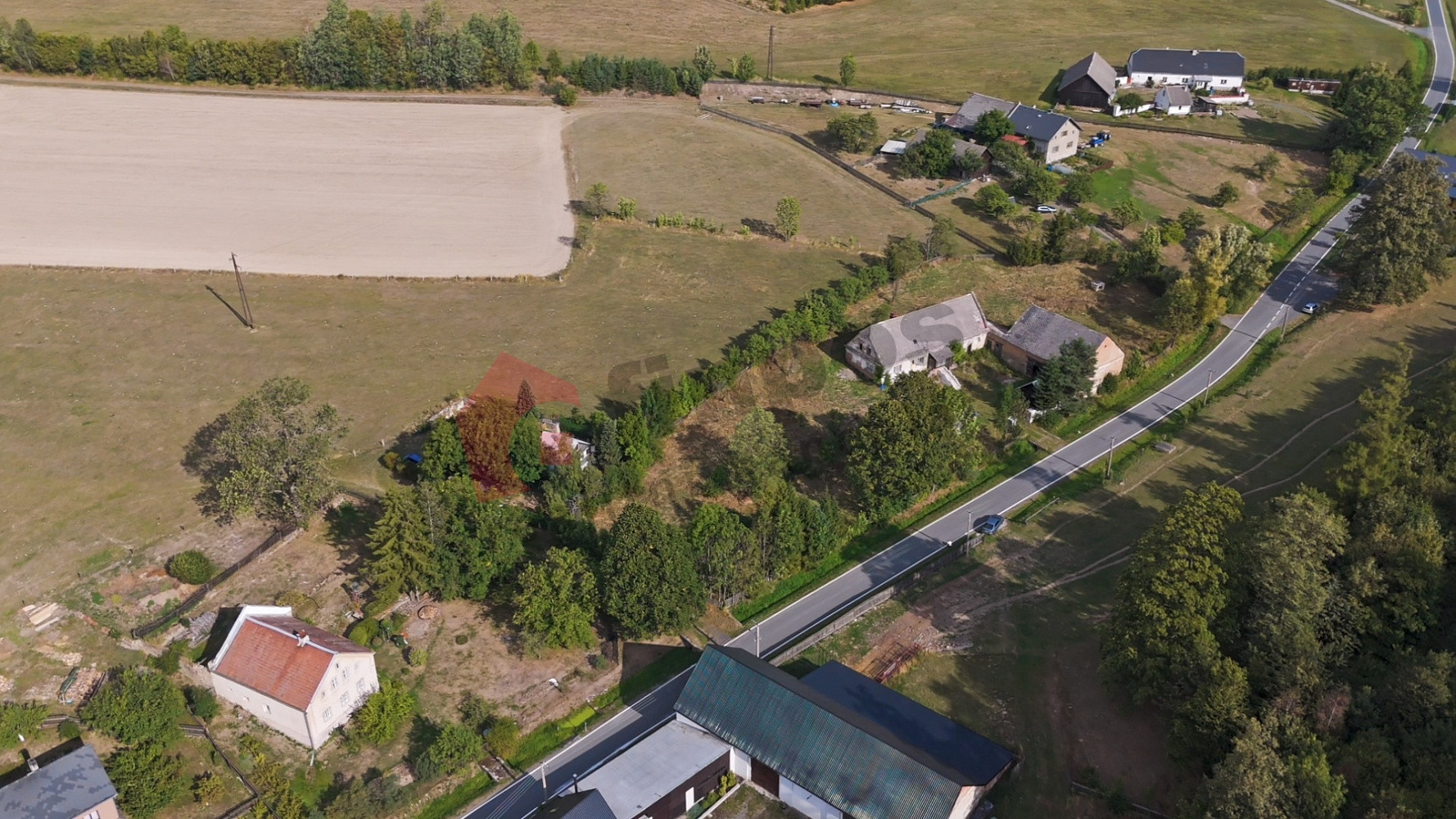 Prodej stavebního pozemku 1 800 m² – fotografie 4