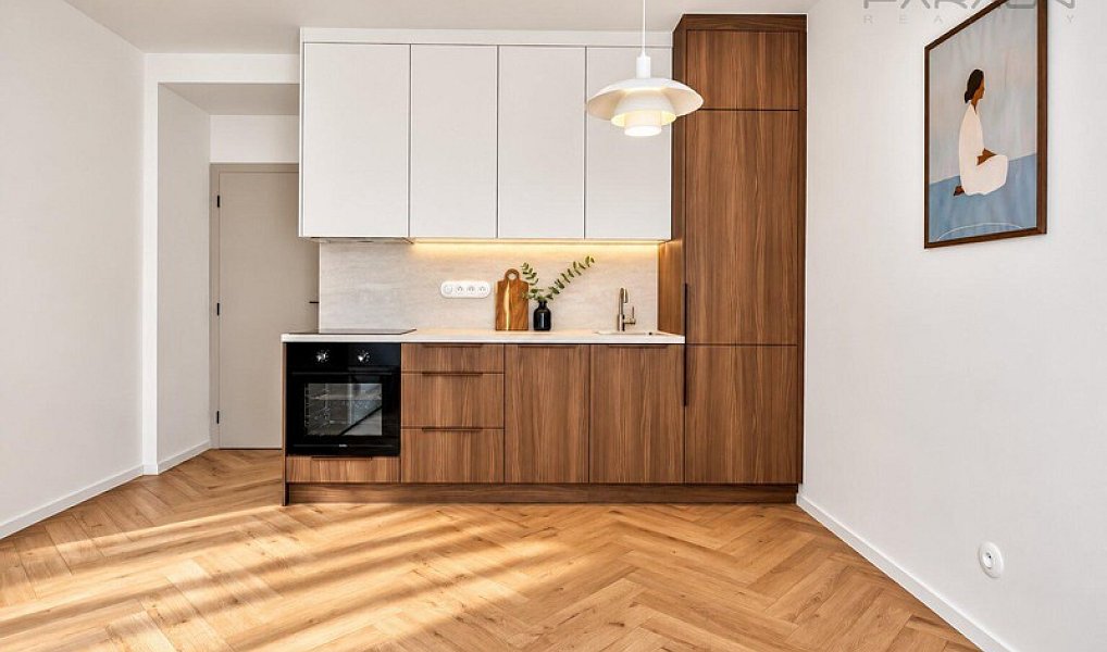 Prodej bytu 1+kk 29 m², Praha – náhled fotky 2