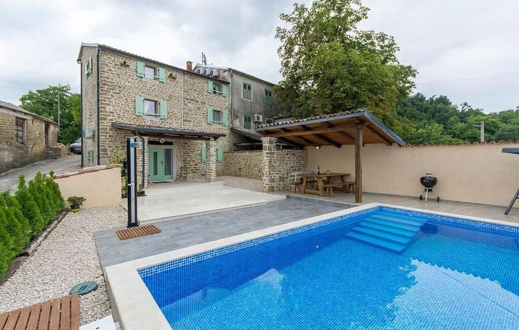Prodej domu 115 m² s pozemkem 350 m²