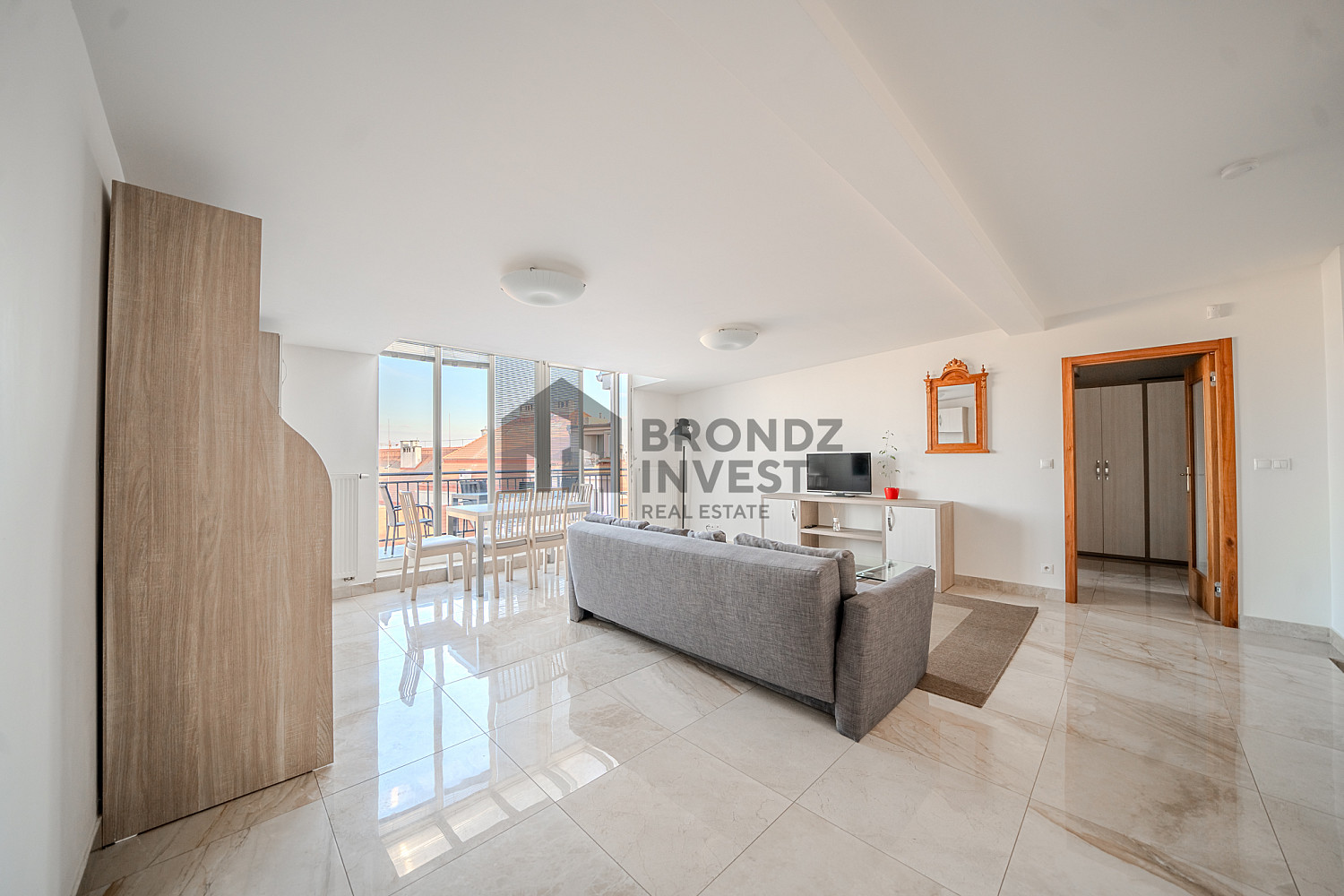Pronájem bytu 3+kk 70 m² – fotografie 3