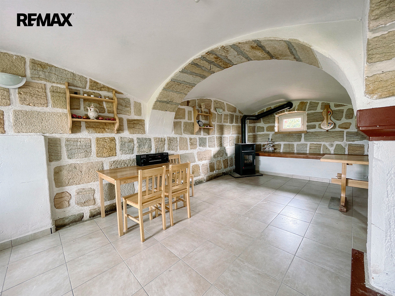 Prodej zemědělského objektu 260 m² - More