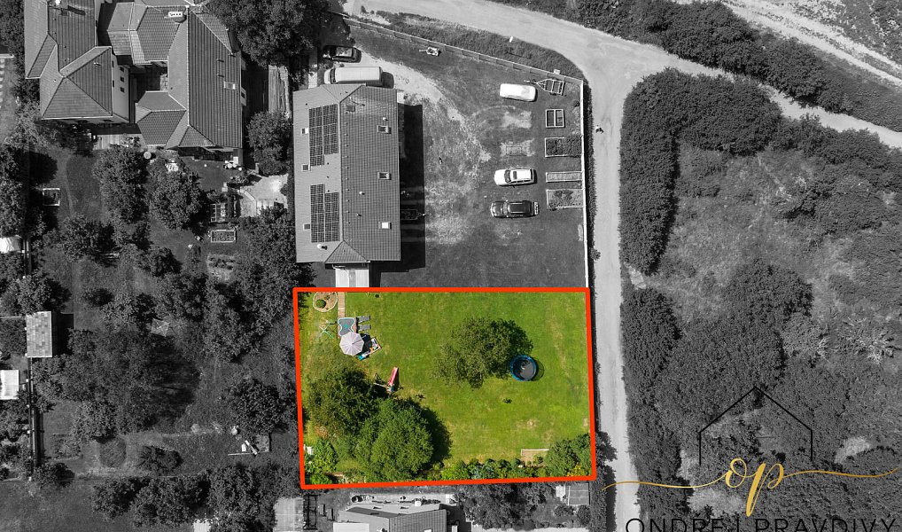 Prodej stavebního pozemku 770 m², Praha – náhled fotky 4