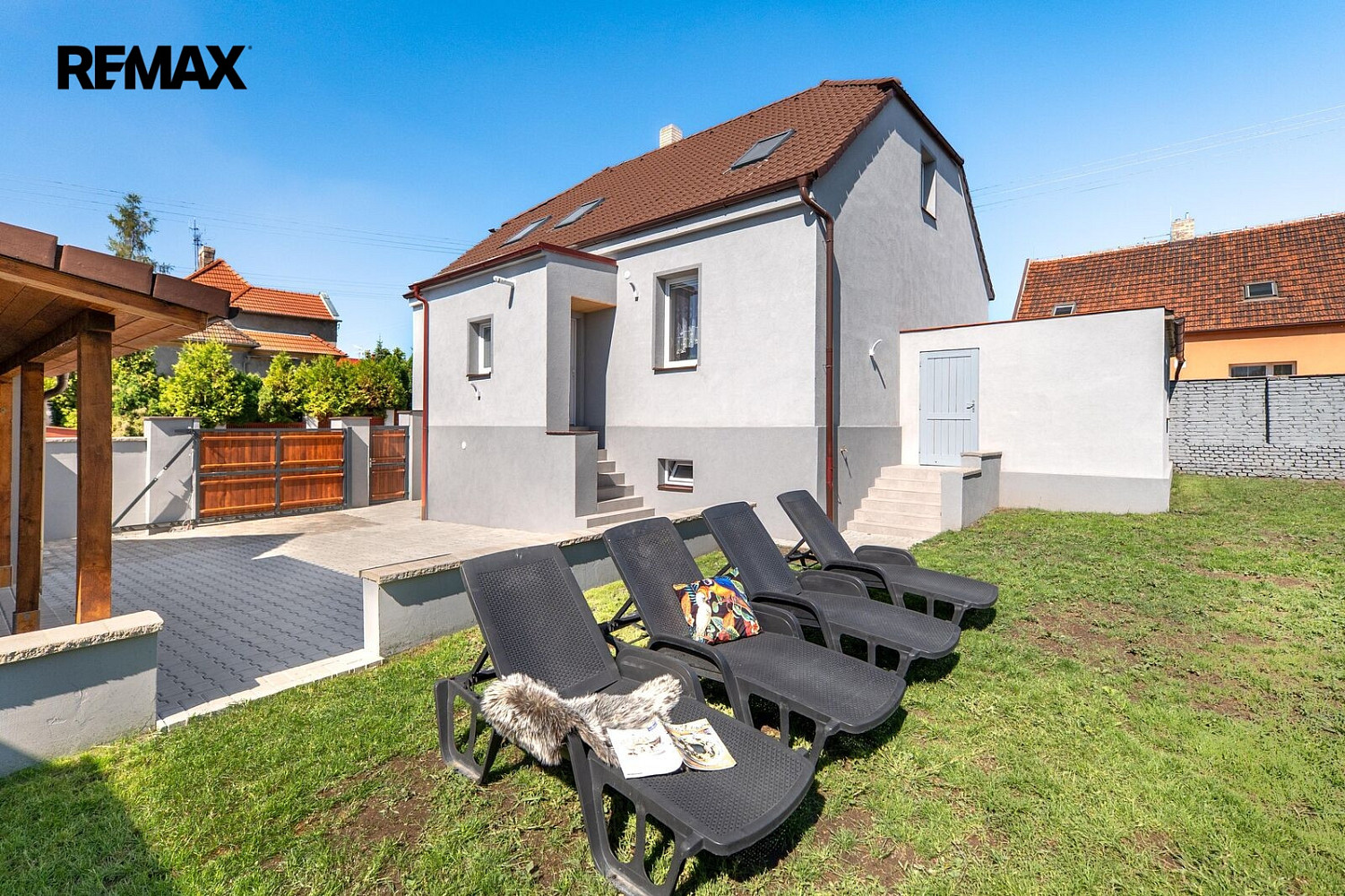 Prodej domu 200 m² s pozemkem 435 m² – fotografie 2