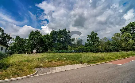Prodej stavebního pozemku 915 m², Obecní, Písek - Semice
