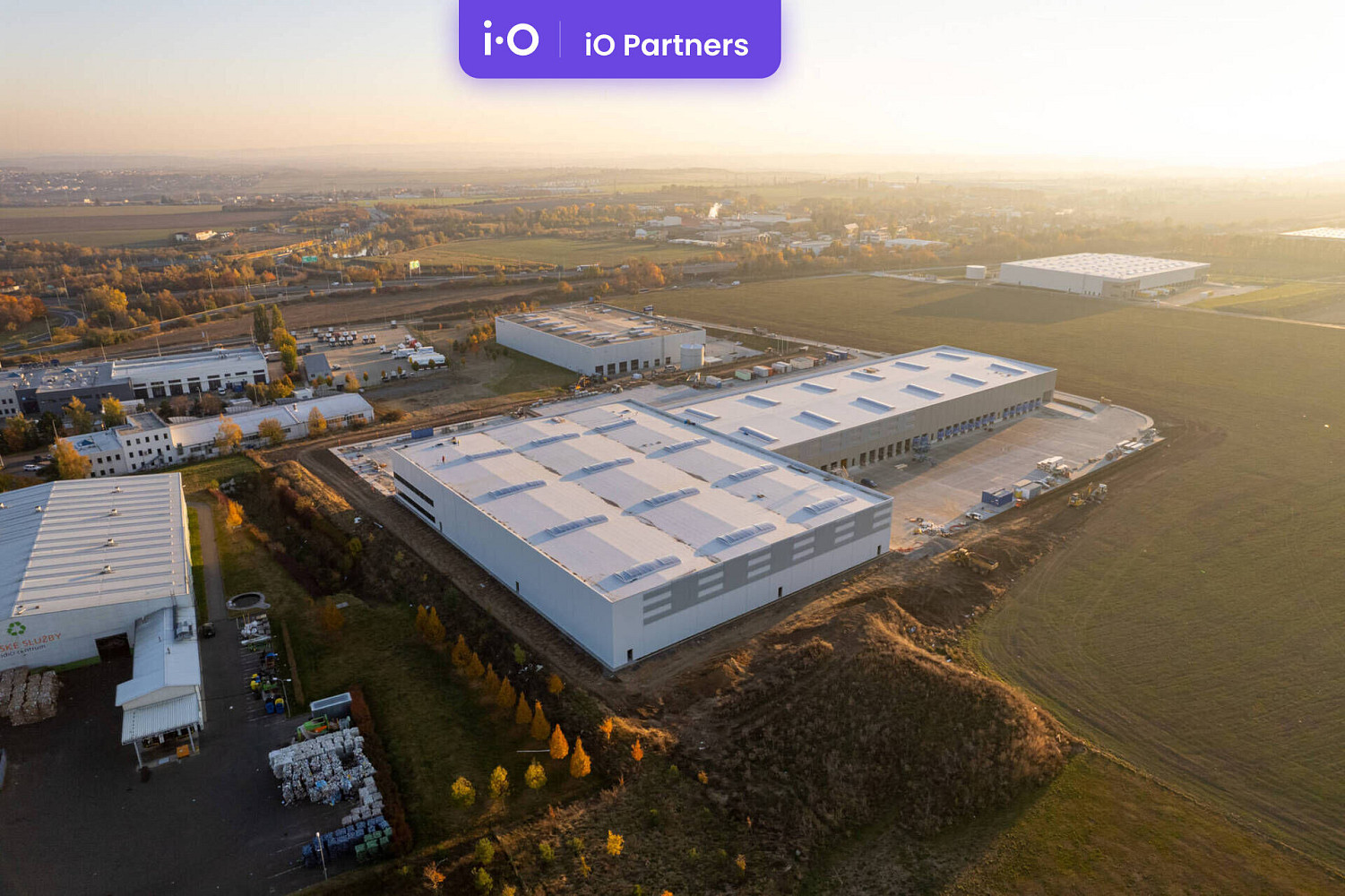 Pronájem skladovacích prostor 3 500 m² – fotografie 3
