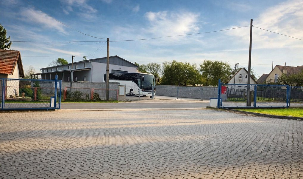 Pronájem skladovacích prostor 360 m², Pičín – náhled fotky 9