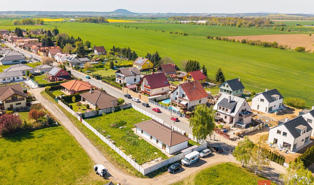 Prodej domu 102 m² s pozemkem 941 m², Hořín – náhled fotky 8