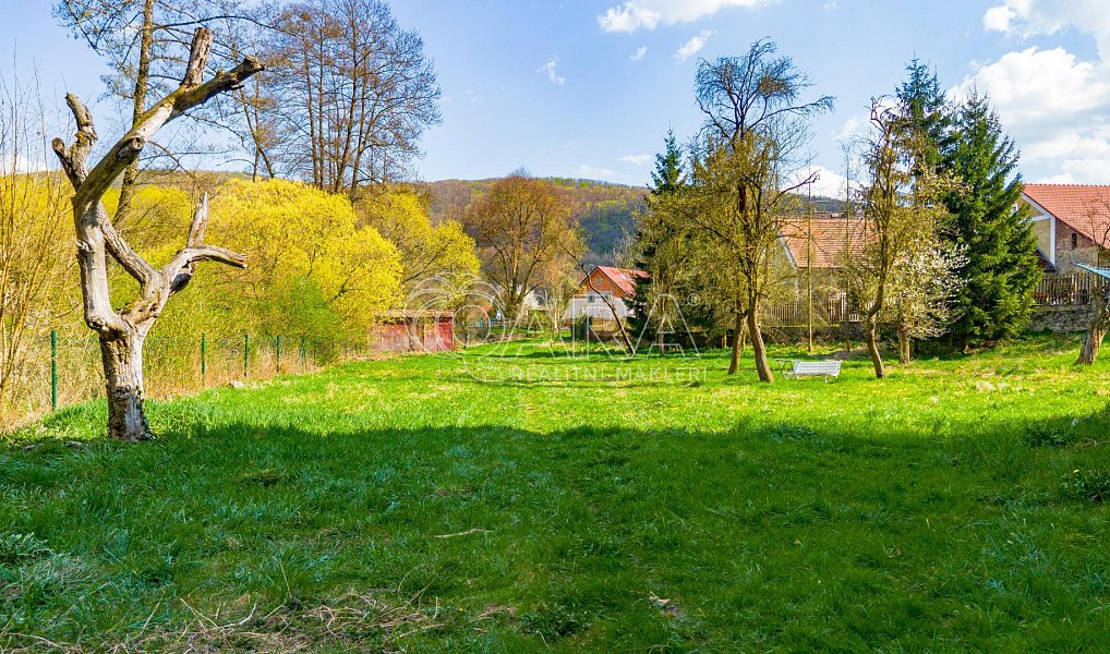 Prodej domu 312 m² s pozemkem 3 785 m², Beroun – náhled fotky 40
