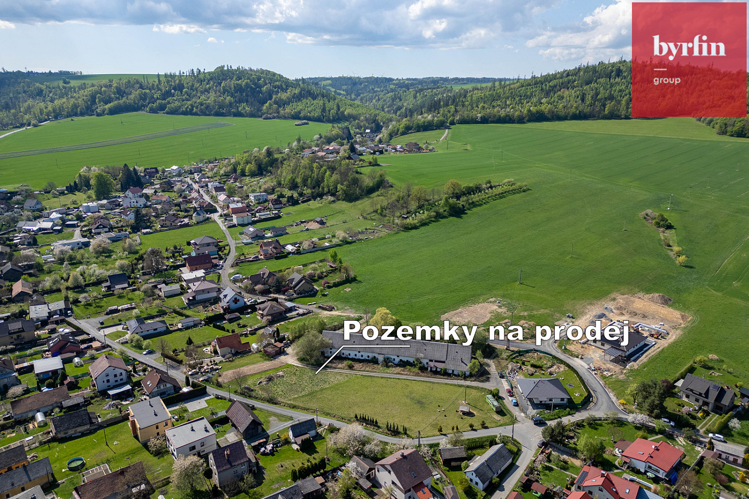 Prodej stavebního pozemku 981 m² – fotografie 3