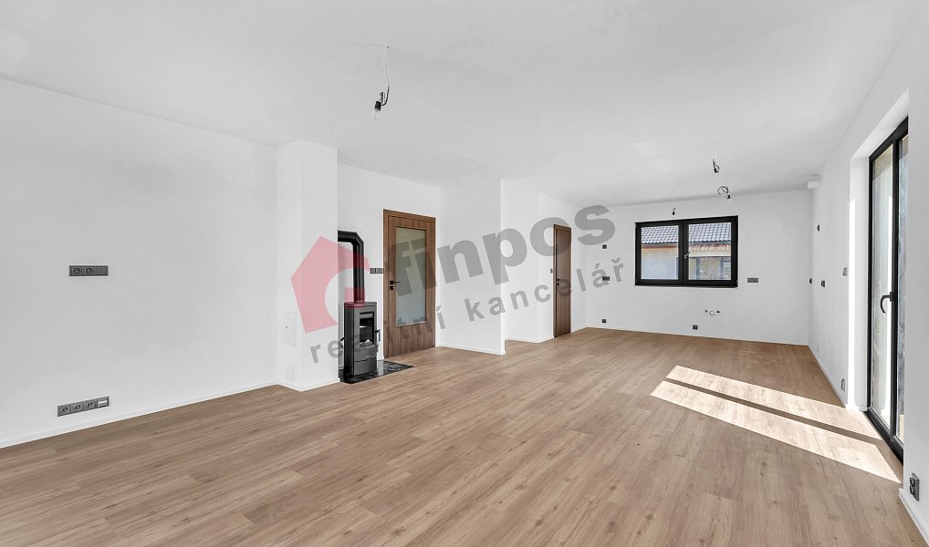 Prodej domu 125 m² s pozemkem 882 m², Moravany – náhled fotky 4