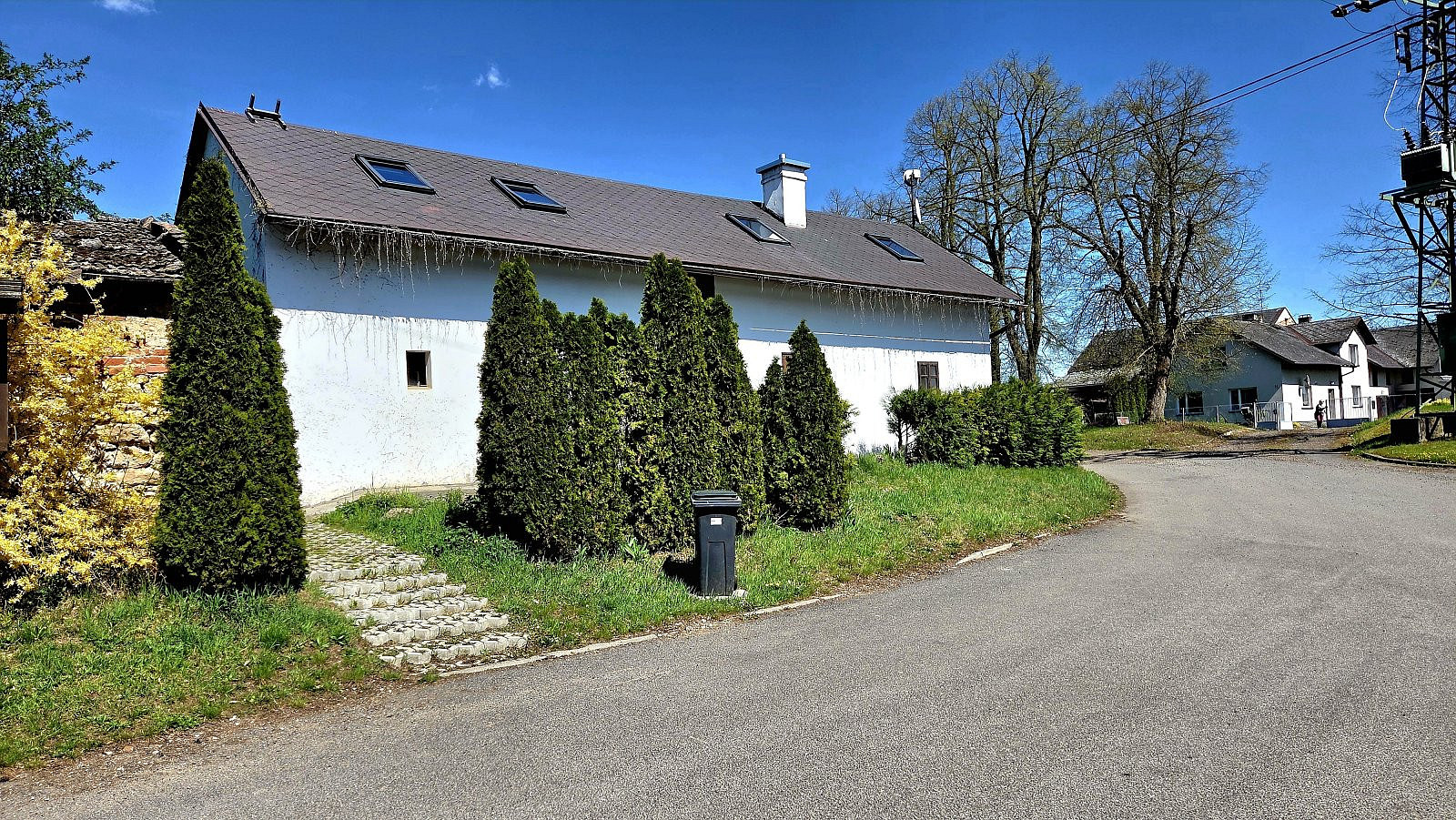 Prodej domu 160 m² s pozemkem 219 m² – fotografie 2