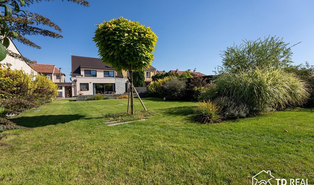Prodej domu 207 m² s pozemkem 1 077 m², Syrovice – náhled fotky 21