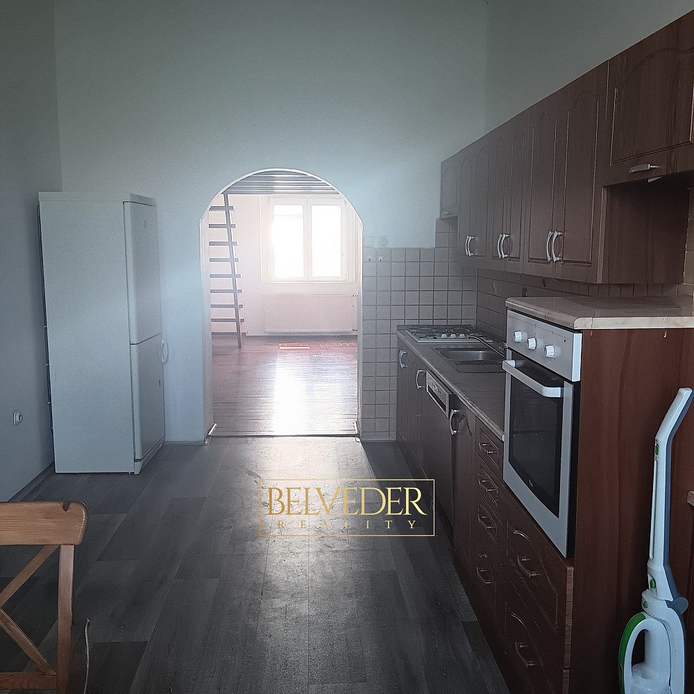 Pronájem bytu 2+1 70 m² – fotografie 2