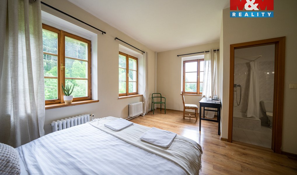 Prodej ubytovacího objektu 620 m², Mukařov – náhled fotky 10