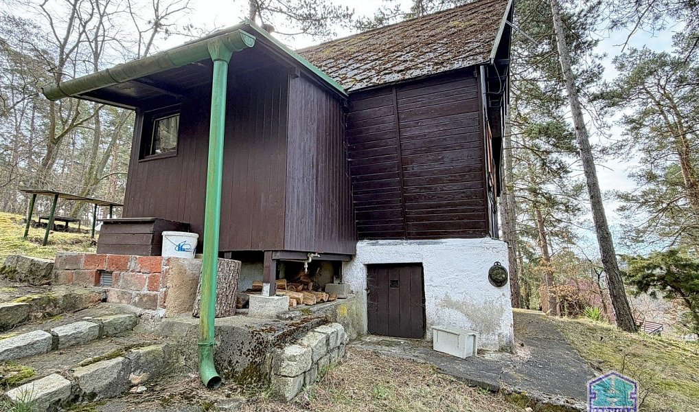 Prodej chaty/chalupy 40 m² s pozemkem 26 m², Čerňovice – náhled fotky 17