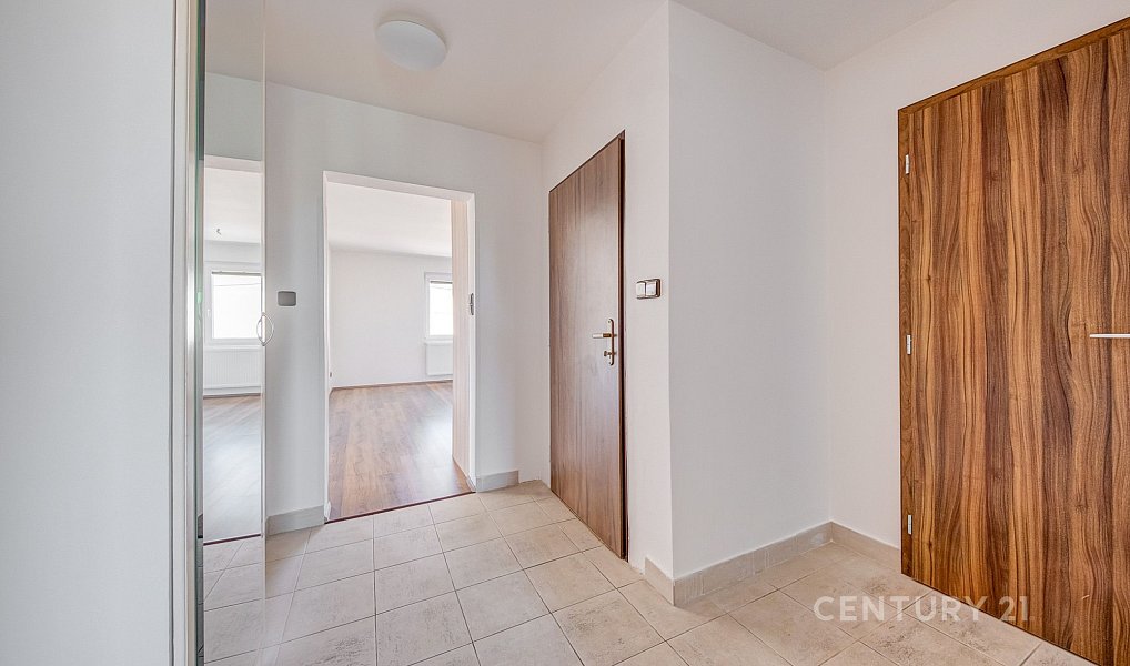 Pronájem bytu 4+kk 97 m², Úvaly – náhled fotky 5