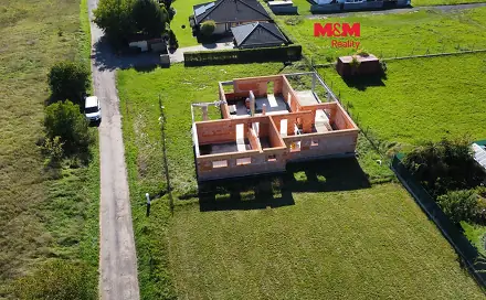 Prodej stavebního pozemku 1 044 m², Lhotecká, Mělník