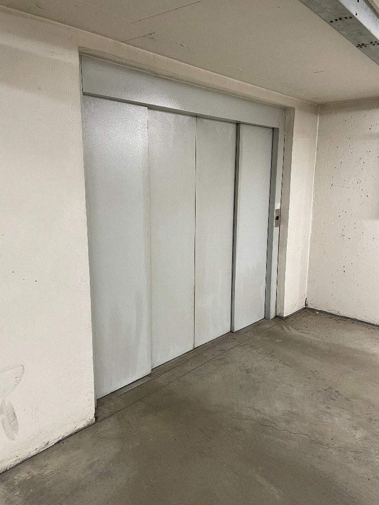 Prodej garážové stání, 17 m2 - praha - smíchov — photo 4