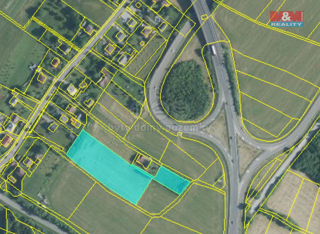 Prodej komerčního pozemku 7 240 m²
