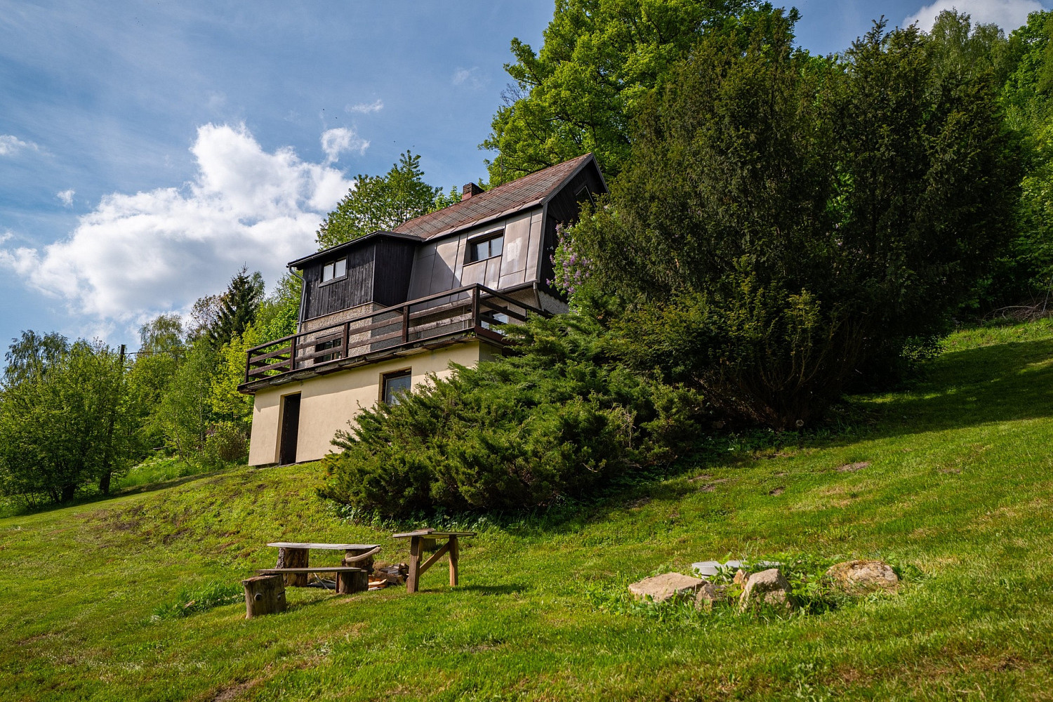 Prodej domu 80 m² s pozemkem 2 200 m²