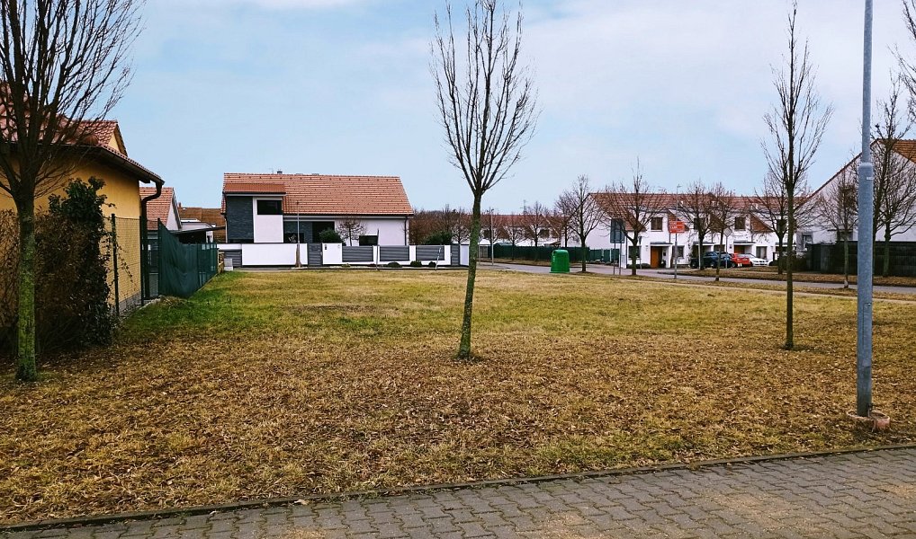 Prodej stavebního pozemku 651 m², Mikulov – náhled fotky 3