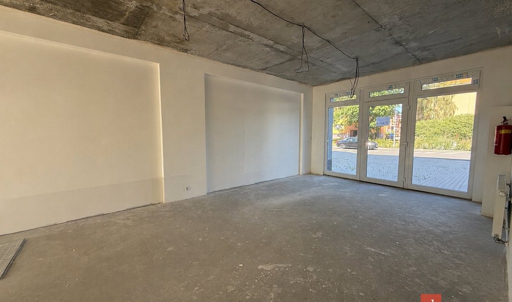 Prodej obchodních prostor 62 m², Nová Role – náhled fotky 4