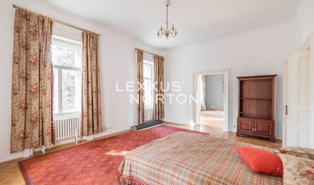 Pronájem domu 827 m² s pozemkem 8 510 m², Praha – náhled fotky 10