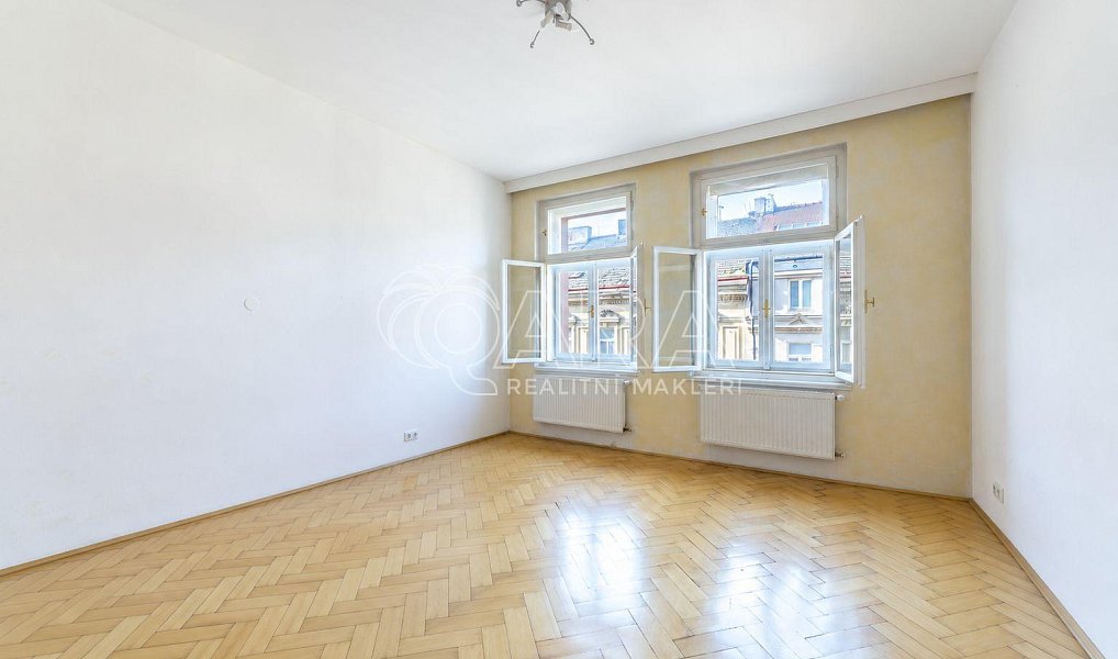 Prodej bytu 4+1 120 m², Praha – náhled fotky 2