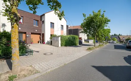 Prodej domu 130 m² s pozemkem 261 m², V Lukách, Jesenice, okres Praha-západ