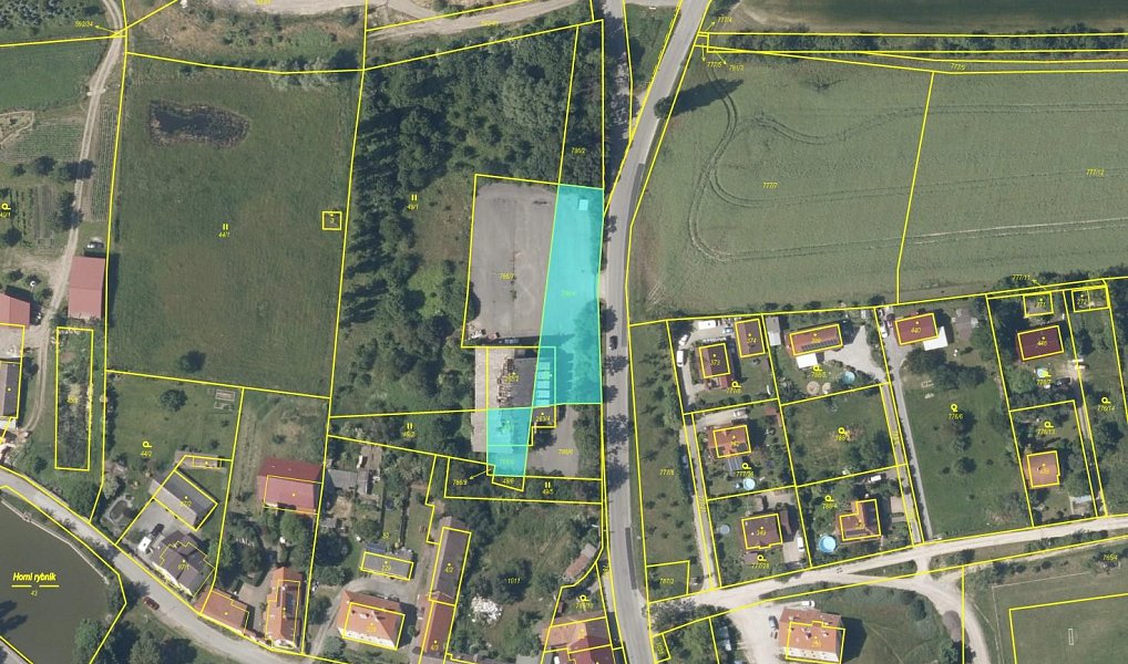 Prodej komerčního pozemku 1 634 m², Mořina – náhled fotky 3