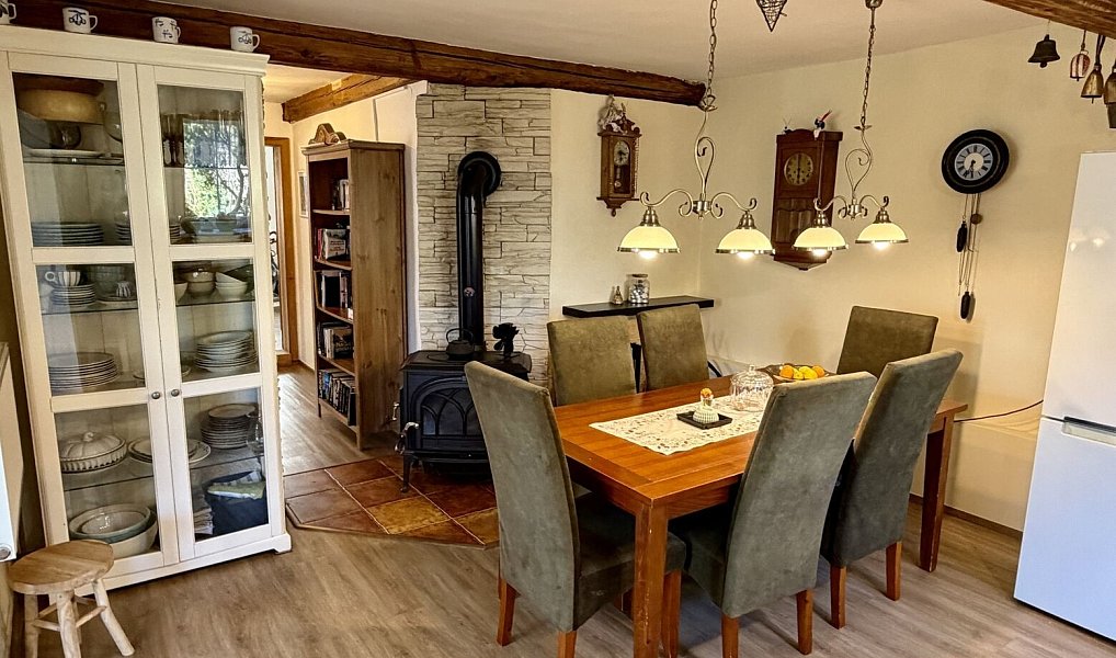 Prodej domu 214 m² s pozemkem 611 m², Stará Huť – náhled fotky 10