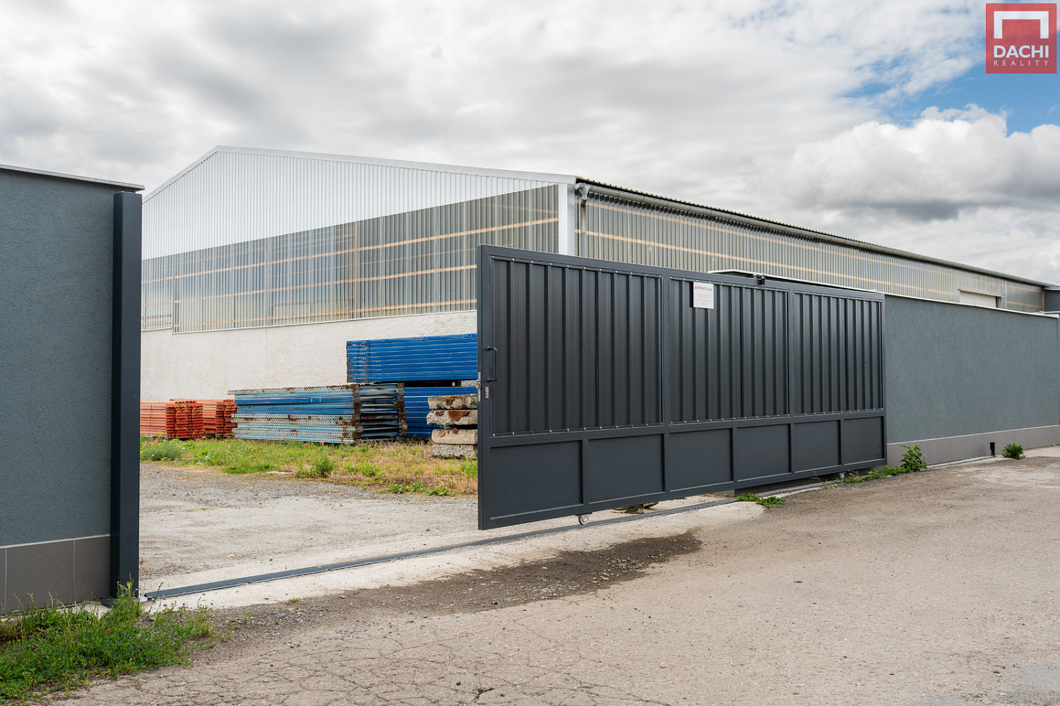 Pronájem skladovacích prostor 1 100 m² – fotografie 2