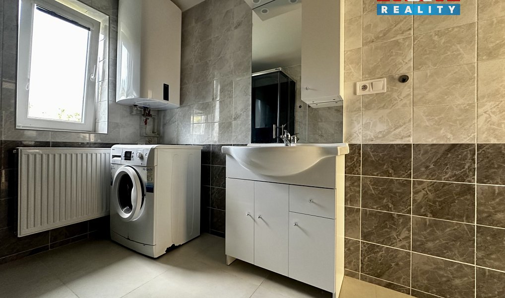 Prodej domu 194 m² s pozemkem 1 000 m², Kamýk nad Vltavou – náhled fotky 10