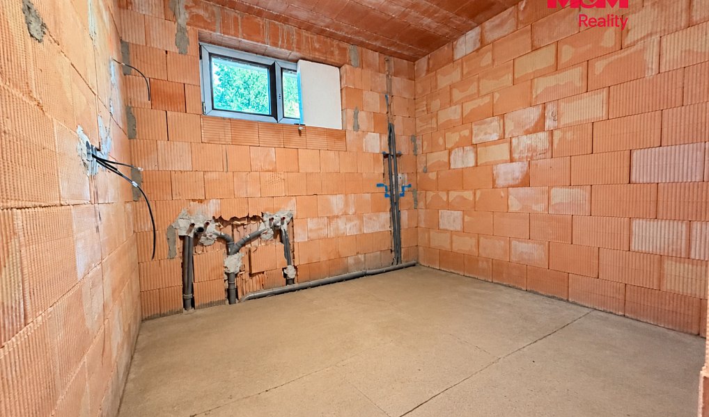 Prodej domu 253 m² s pozemkem 1 752 m², Dubno – náhled fotky 30