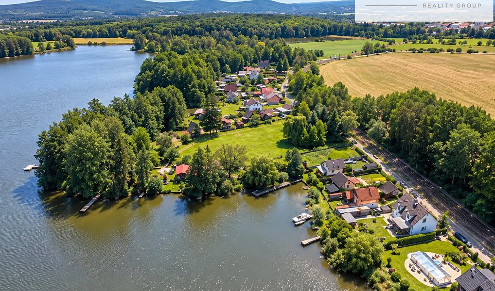Prodej stavebního pozemku 455 m², Nová Role – náhled fotky 2